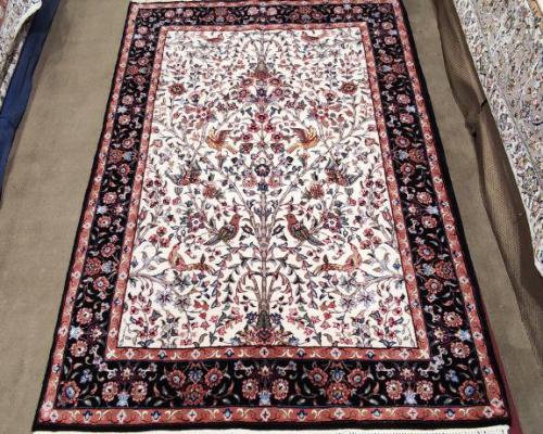 قالیچه اردکان طرح درختی 