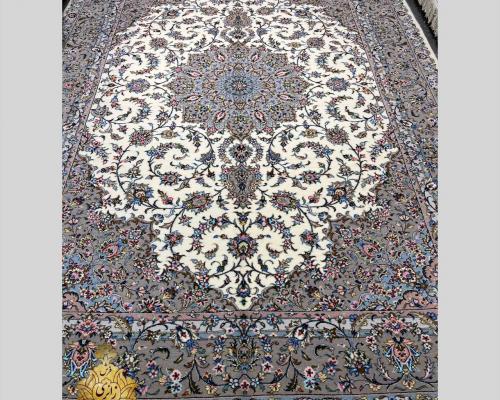 جفت ۹ متری کاشان ۴ رنگ ابریشم نقشه تقدیسی