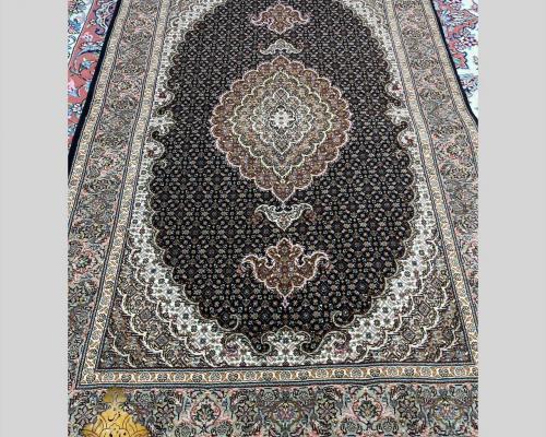 تک زرع ونیم ماهی سرمه‌ای حاشیه  افسری ۹متن گل ابریشم 