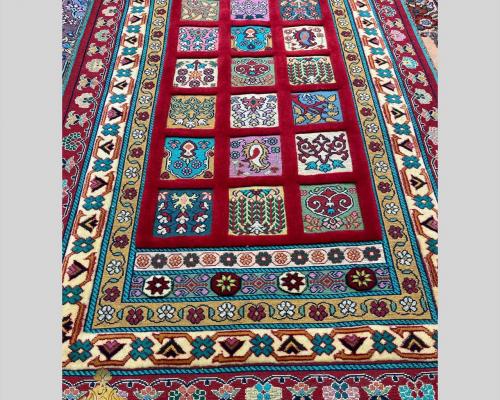 قالیچه گلیم فرش عشایری چله پشم رنگ زرشکی  گل برجسته  رنگ گیاهی 