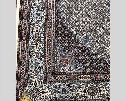 حاشیه فرش دستباف مود