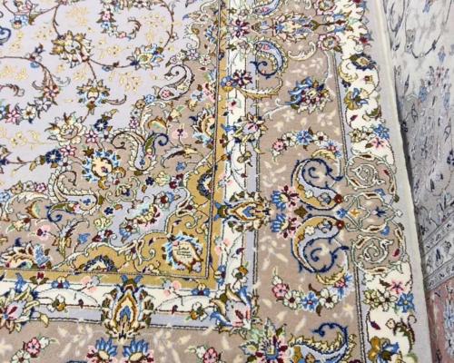 6 متری جفت کرک کاشان زمینه نقره ای 